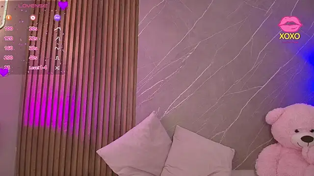 ariana jhonson1 online show from 04/16/26, 12:28