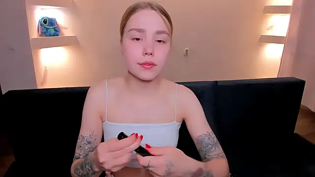 YourMegan online show from 10/16/25, 09:23