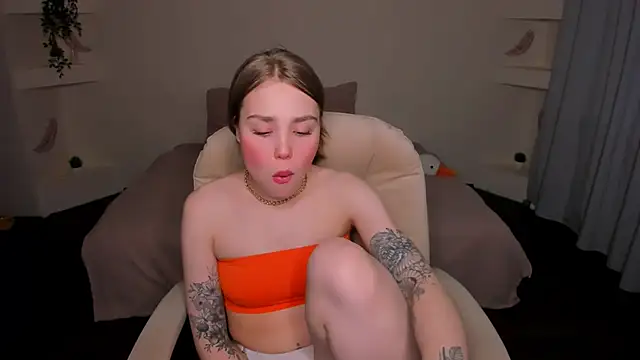 YourMegan online show from 04/13/26, 04:44