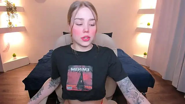 YourMegan online show from 03/31/26, 09:28