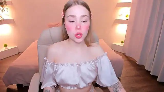 YourMegan online show from 03/26/26, 07:45