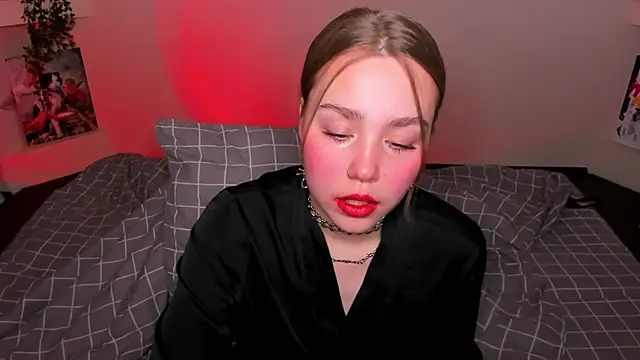 Snapshot of YourMegan chatting on 05/11/26, 05:54 YourMegan online show from 05/11/26, 05:54