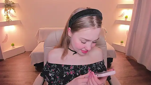 YourMegan online show from 03/02/26, 02:35