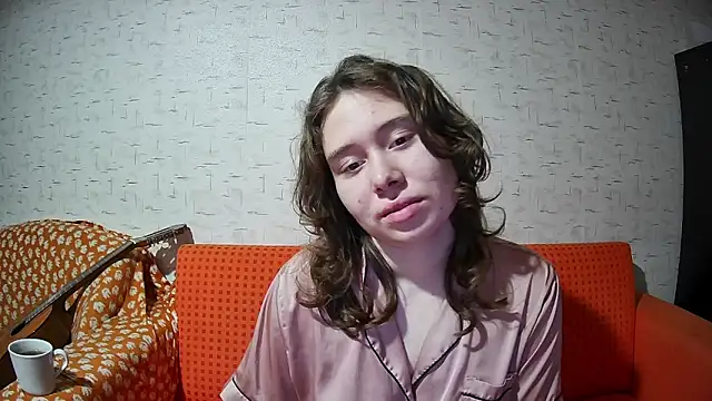 girliemilk online show from 11/24/25, 05:35