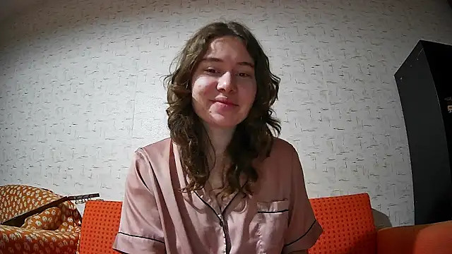 girliemilk online show from 01/17/26, 01:42