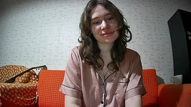 girliemilk online show from 01/13/26, 02:15