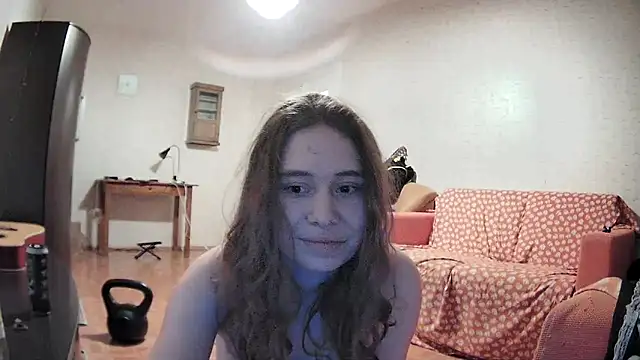 Snapshot of girliemilk chatting on 02/21/25, 05:20 girliemilk online show from 02/21/25, 05:20