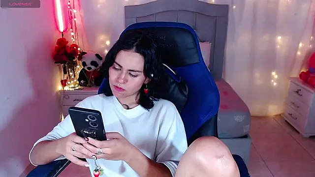 Snapshot of veronica_luar chatting on 03/01/25, 07:08 veronica luar online show from 03/01/25, 07:08