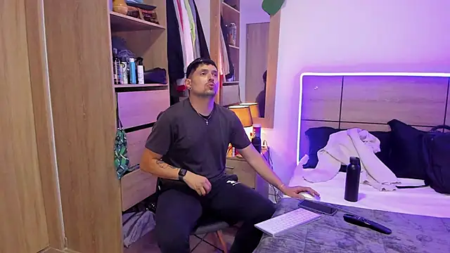 ILoveNYStyle online show from 03/18/25, 01:35