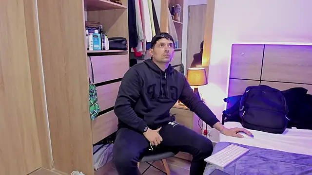 ILoveNYStyle online show from 03/12/25, 01:36