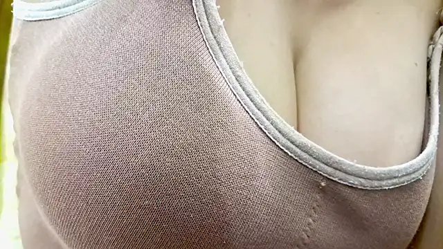 RAYI 01 online show from 12/19/25, 12:18