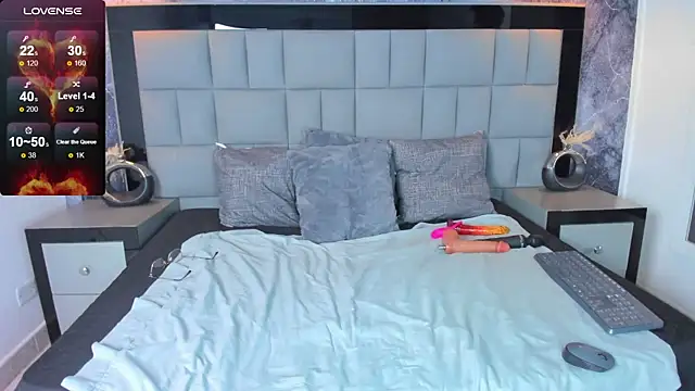Your Lady Milf online show from 07/21/26, 07:37