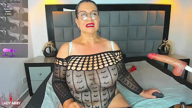 Your Lady Milf online show from 10/04/25, 10:55