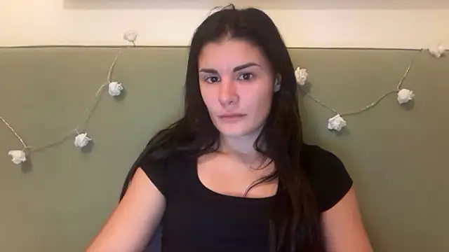 Snapshot of Petitecookie chatting on 09/23/25, 08:38 Petitecookie online show from 09/23/25, 08:38