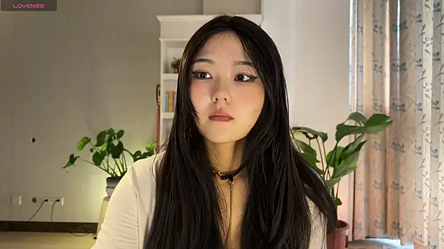 nanaliu6 online show from 10/16/25, 01:14