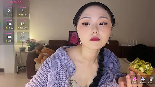 nanaliu6 online show from 10/08/25, 08:49