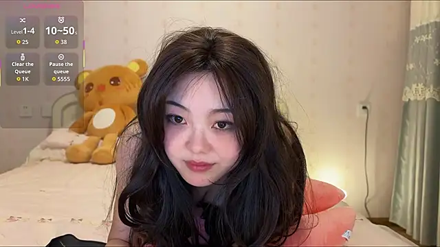 nanaliu6 online show from 11/05/25, 02:09