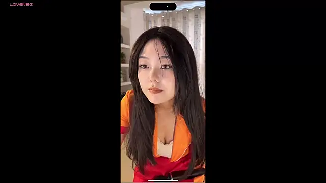 nanaliu6 online show from 10/23/25, 03:38