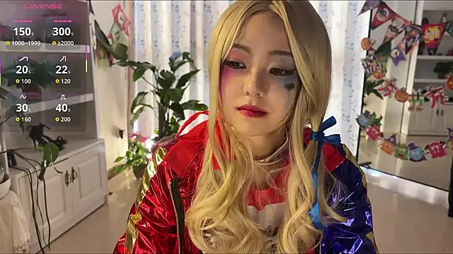 nanaliu6 online show from 10/27/25, 06:58