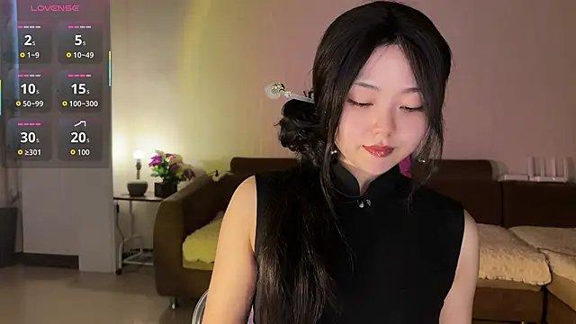 nanaliu6 online show from 10/06/25, 10:49