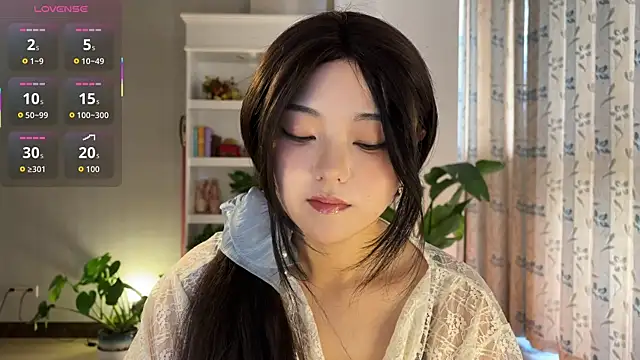 nanaliu6 online show from 10/15/25, 01:26