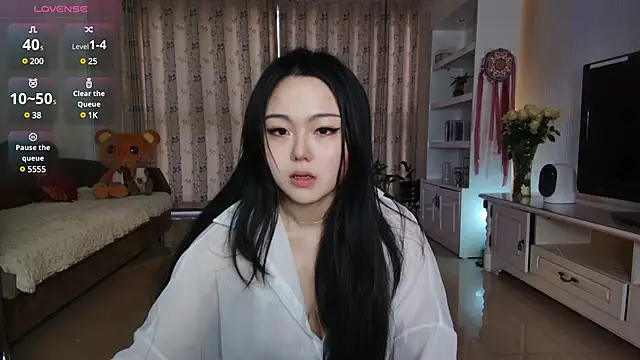 nanaliu6 online show from 03/23/25, 12:04