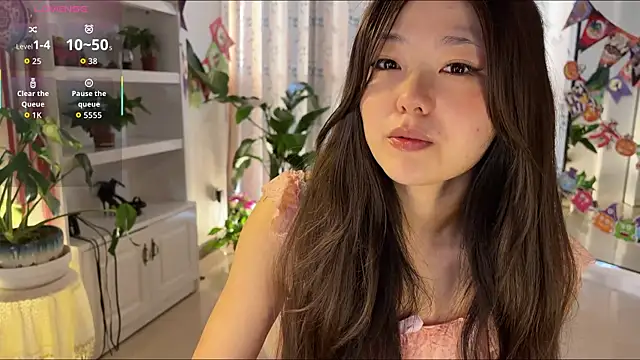 nanaliu6 online show from 10/28/25, 02:01