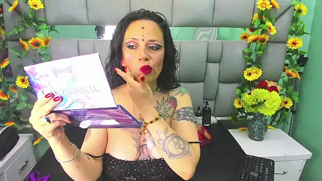 Fenix Lilith online show from 10/02/25, 12:19