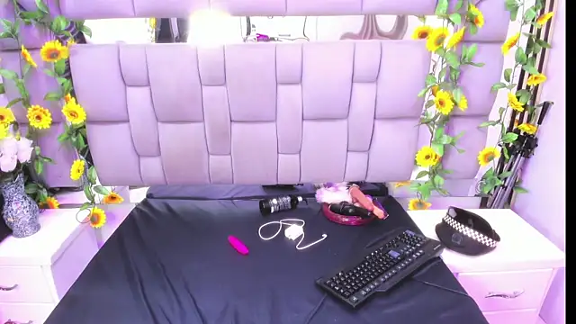 Fenix Lilith online show from 02/15/26, 02:05