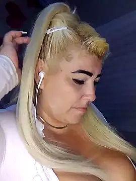 BonniAdams online show from 10/05/25, 10:55