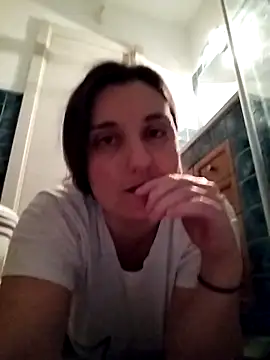 Snapshot of PrincessEileen89 chatting on 03/05/25, 12:05 PrincessEileen89 online show from 03/05/25, 12:05