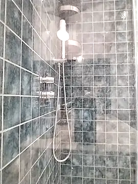 Snapshot of PrincessEileen89 chatting on 10/25/25, 07:07 PrincessEileen89 online show from 10/25/25, 07:07