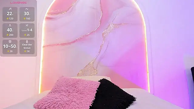 Sofii Lopezz online show from 10/31/25, 11:29