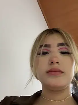 akirahattori online show from 12/19/25, 01:09