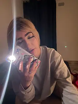 akirahattori online show from 04/11/26, 12:40