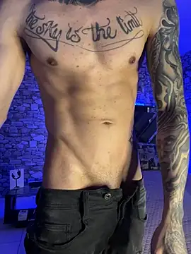 Walker Thomas1 online show from 03/15/25, 07:05