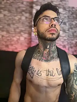 Walker Thomas1 online show from 02/14/25, 05:36