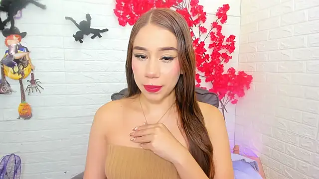 BarbieGirl    online show from 10/29/25, 05:28