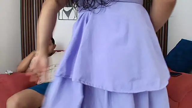 Snapshot of ema_abby chatting on 09/23/25, 08:38 ema abby online show from 09/23/25, 08:38