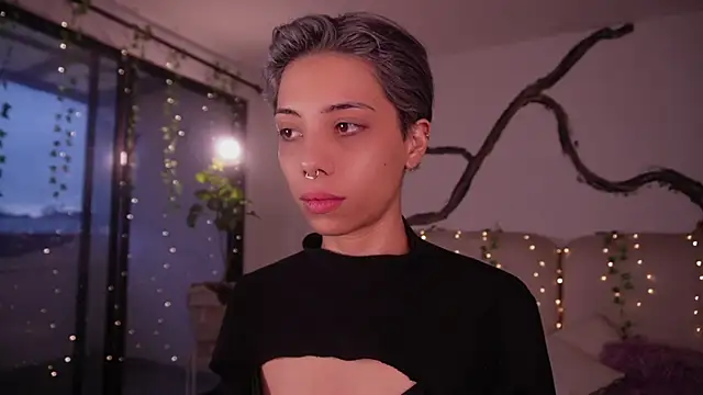 soidai miiu online show from 11/12/25, 11:36