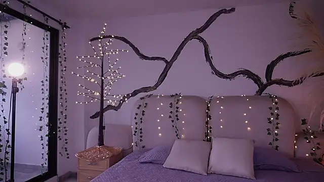 soidai miiu online show from 12/04/25, 08:52