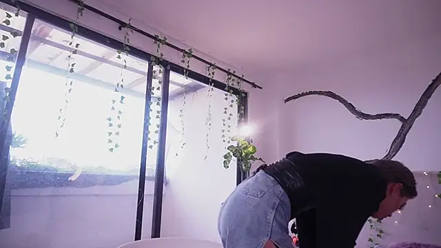 soidai miiu online show from 10/30/25, 09:11