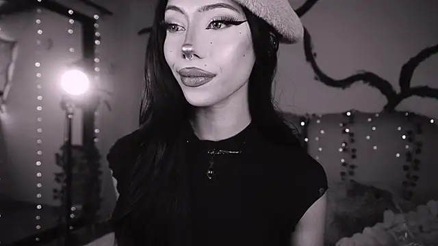 soidai miiu online show from 11/24/25, 09:15