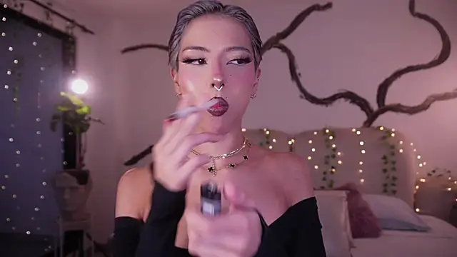 soidai miiu online show from 10/24/25, 09:58