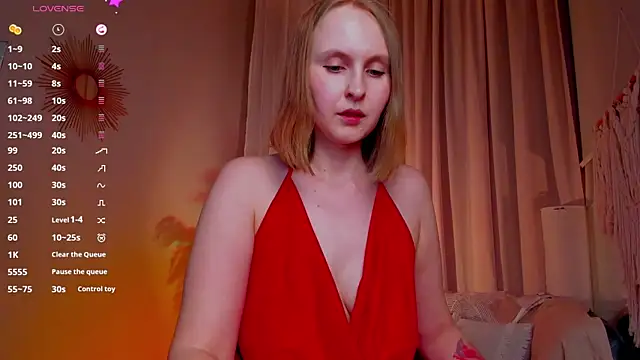 Snapshot of Agatha_Mott chatting on 03/04/25, 03:48 Agatha Mott online show from 03/04/25, 03:48