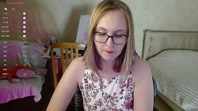 Agatha Mott online show from 10/27/25, 03:07