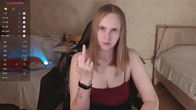 Snapshot of Agatha_Mott chatting on 09/21/25, 05:23 Agatha Mott online show from 09/21/25, 05:23