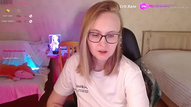 Agatha Mott online show from 12/19/25, 02:26