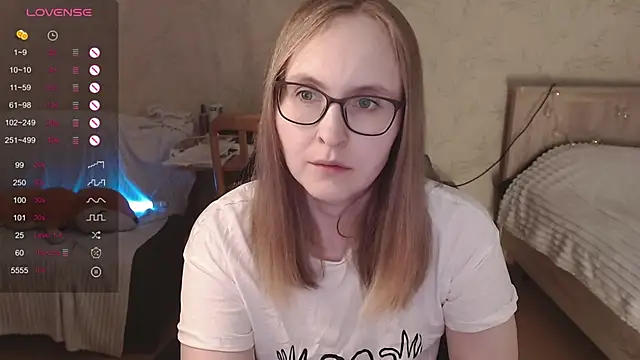 Snapshot of Agatha_Mott chatting on 10/05/25, 05:09 Agatha Mott online show from 10/05/25, 05:09