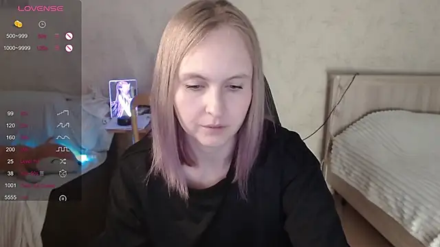 Snapshot of Agatha_Mott chatting on 10/11/25, 05:08 Agatha Mott online show from 10/11/25, 05:08